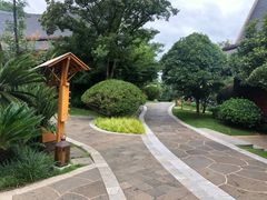 -七彩云南古滇温泉山庄