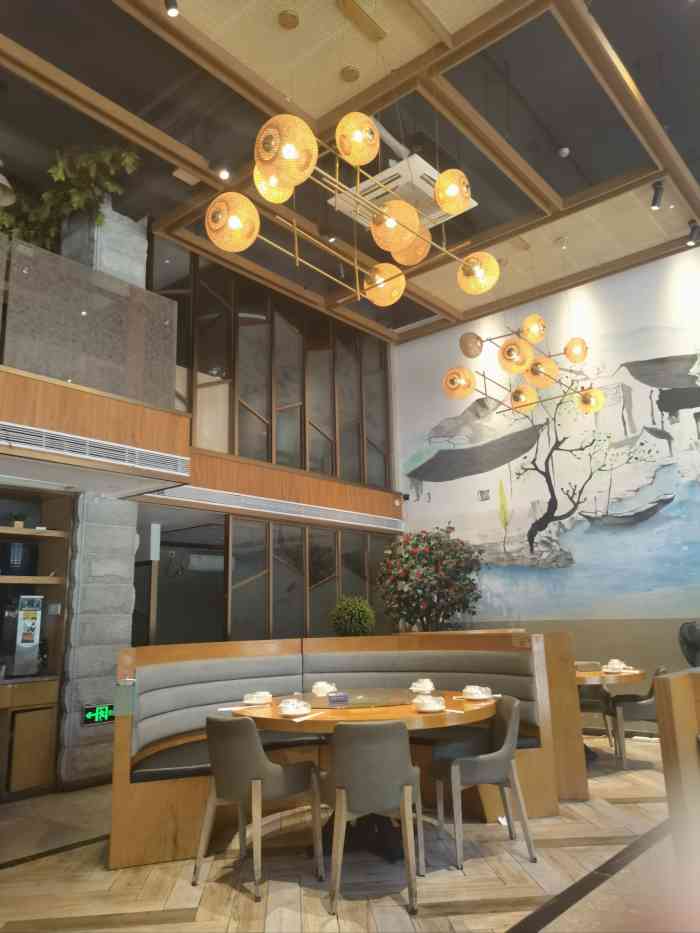 彭厨(寮步上屯店)-"跟你的环境不错,是一家湘菜馆,店里的菜味.