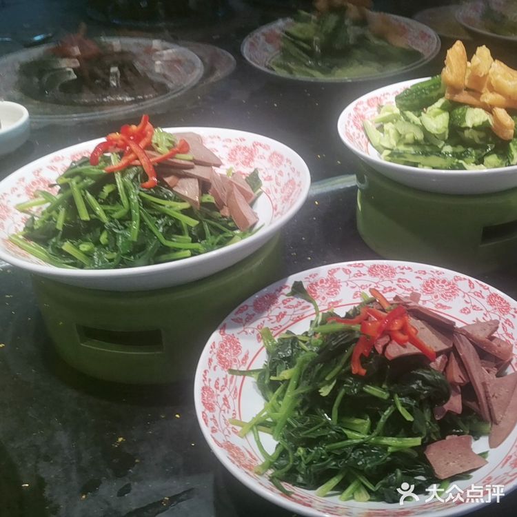 锅气超足，我猜是现杀的走地鸡