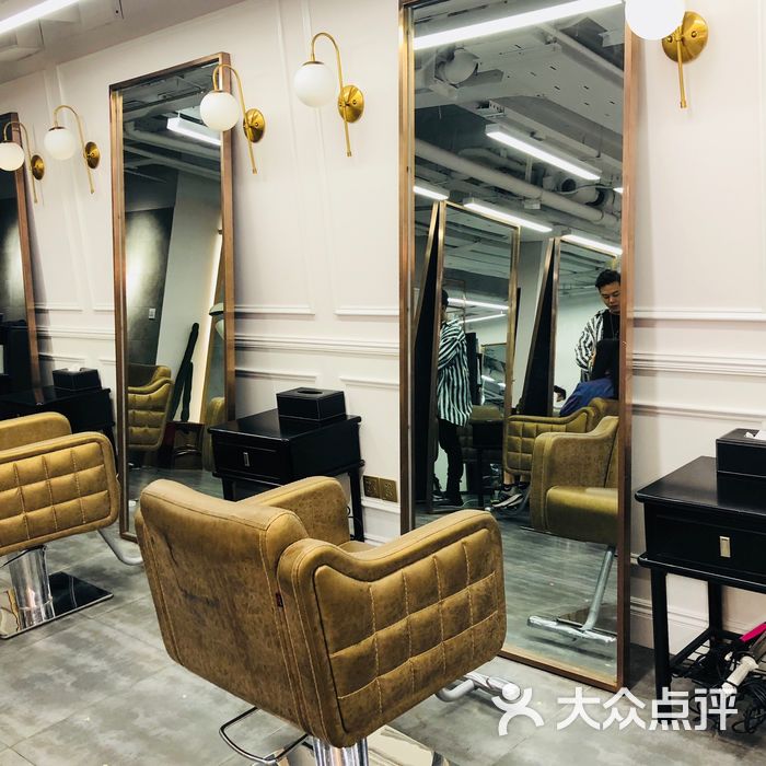 m. color上海无痕接发网红店