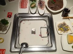 -海底捞火锅鲜切牛肉主题店(长寿路店)