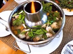 -Chom Cafe and Restaurant