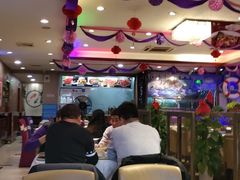 大堂-阿三鱼头泡饼·家常菜