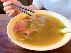 牛肉粉丝汤-哑巴生煎(临顿路店)
