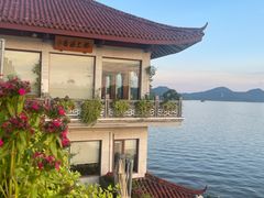 -湖畔居茶楼(湖滨店)