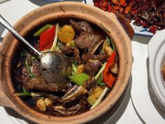 -八府香鸭·啫啫煲(华山路店)