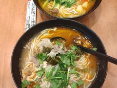 -老妈米线(港龙店)