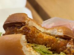 -麦当劳(中二横路店)