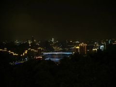 -日月光中心广场
