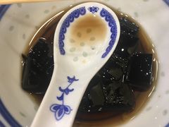 -赵记传承特色牛奶甜品(泉城广场店)