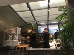 -HIGH FIVE哈福手工汉堡(桂林路店)