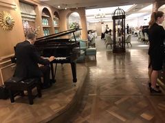-The Diamond Jubilee Tea Salon at Fortnum & Mason