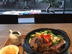 黑毛猪培根煲仔饭-Hǎo Noodle & Tea