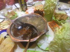 -悦牧·酸汤牛肉火锅(沃尔玛店)