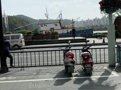 -渔中舟海鲜大排档(普陀沈家门店)