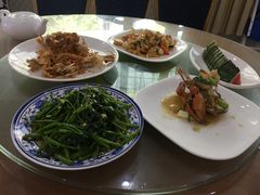-顺峰渔港中国人的餐厅