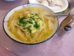 三林肉皮煲-旭龙鱼头王(航华店)