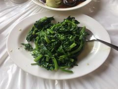 蒜蓉豆苗-强记海鲜菜馆