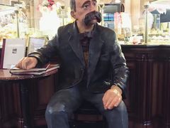 -中央咖啡馆
