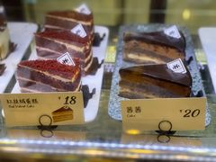 -红跑车蛋糕世界(网巾市店)