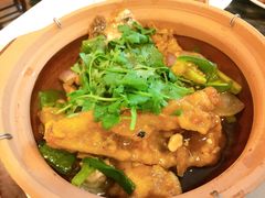 砂锅鱼头煲-紫金食坊(江南西路店)