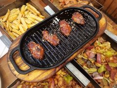 -老东镇啤酒屋海鲜加工·蒸汽海鲜·海鲜烧烤(台东店)