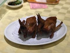 招牌烤乳鸽-石岐佬中山菜馆(张溪店)