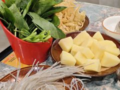 -三里屯土灶炖公鸡地锅鸡(江东店)