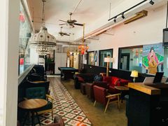 -拖板鞋咖啡旅行酒店(春熙路地铁站店)