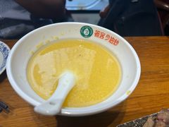 -老天桥酱肉烧饼夹肘子(天桥店)