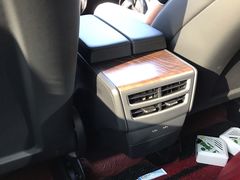 -TESLA 特斯拉(广州天环广场体验店)
