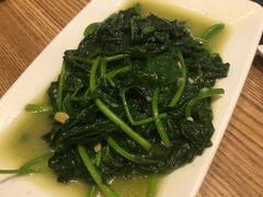 地瓜叶-裕记烧腊连锁餐饮(国商分店)