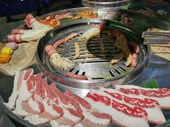-哈哈碳都·牛肋条无限自助烤肉(宝龙店)