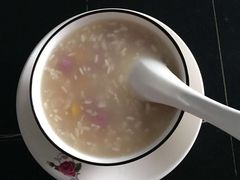 -爱的果实月嫂育婴师(世纪东方店)