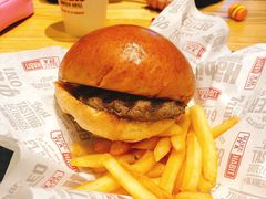 -The Habit Burger Grill 哈比特汉堡(爱琴海店)