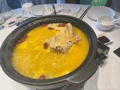 湘黄老母鸡炖花胶-宴长沙(五一广场店)