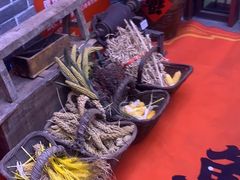 -鱼满舱·鲜活海鲜·正宗鲁菜