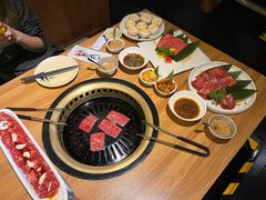 -炼火烤肉店