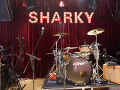 -鲨鱼美式餐厅酒吧Sharky