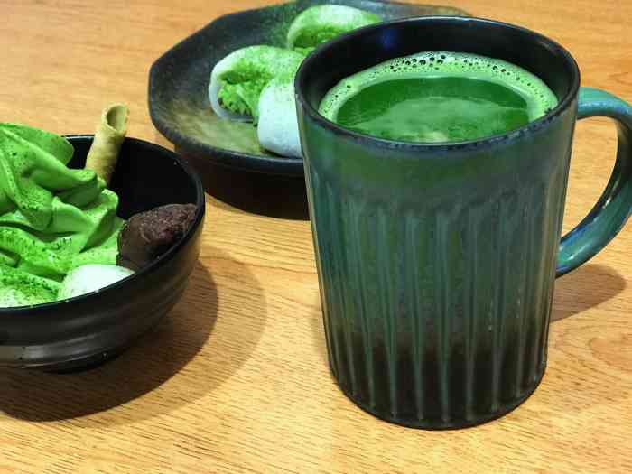 夏冬抹茶専门店(世茂广场店)-"味道不错稍微有点苦,茶的味道非常醇正.