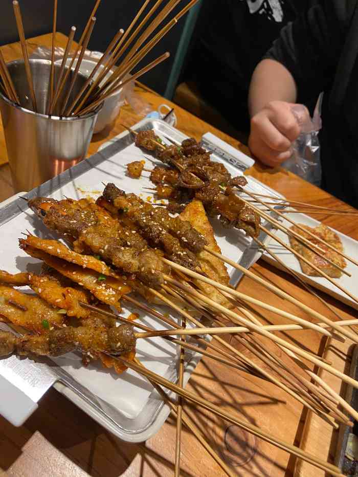 木屋烧烤(武汉天地店)-"来之前没抱太大期待,也没怎么排队等位,没.