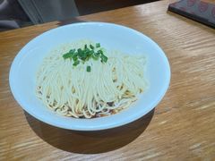 -诚铭记·虾仁汤包·成都小吃(融创店)