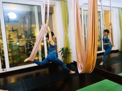 -Yvon yoga 瑜伽·精准体态管理中心