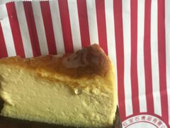 -红宝石·鲜奶小方·海派西点房(金杨店)