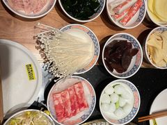 -周小明火锅(黑金冠社区店)