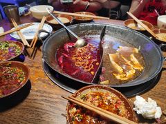 -萍姐火锅·公路夜市(武汉首店)