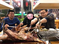 -欢乐牧人蒙古炭烤羊腿(四平路店)