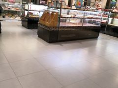 面包甜点陈列柜-味多美(江桥万达店)