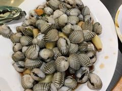 -胡须佬鸡煲四季火锅店(石厦西村直营店)
