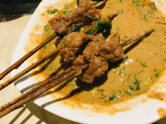 香菜牛肉串-佰人王串串香火锅直营店(大学路店)